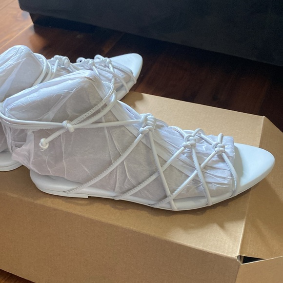 Vince sandals size 6 - Picture 5 of 9